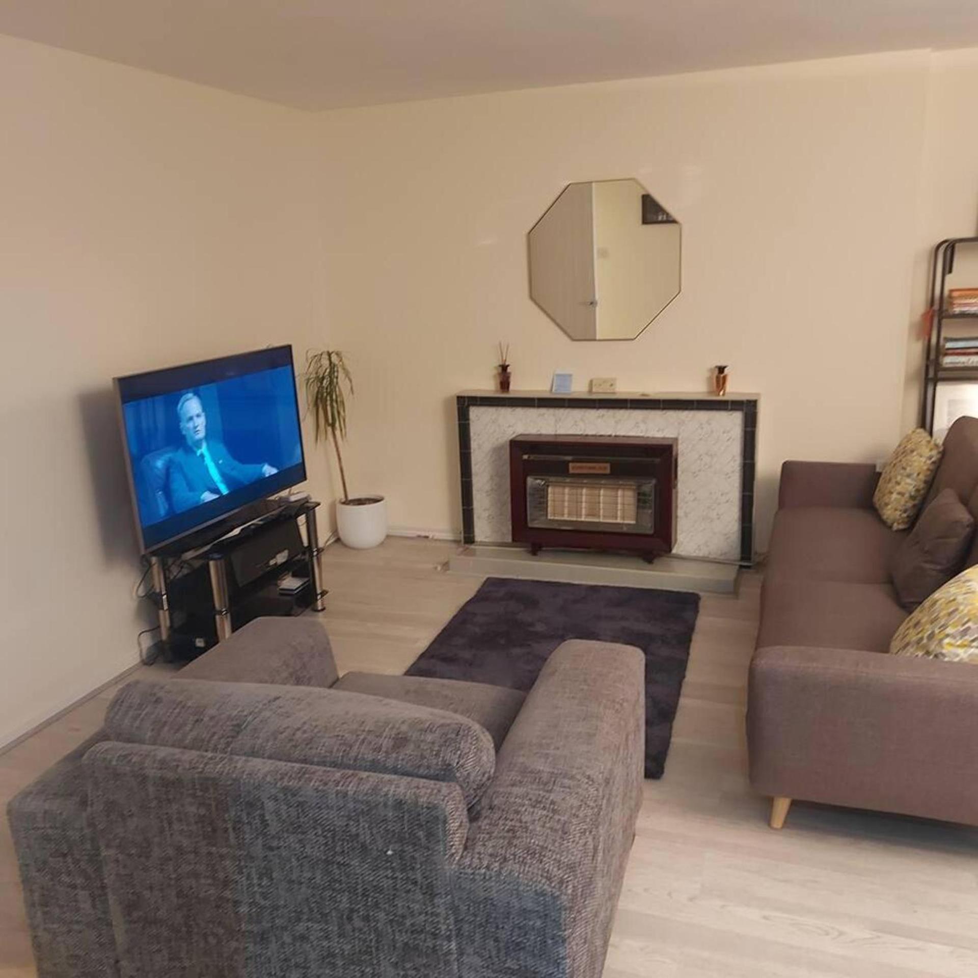 Lovely & Beautiful 2 Bed-Apartment In Borehamwood Eksteriør bilde