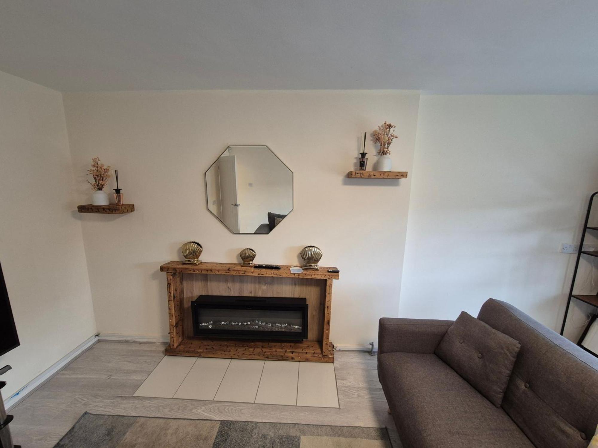 Lovely & Beautiful 2 Bed-Apartment In Borehamwood Eksteriør bilde