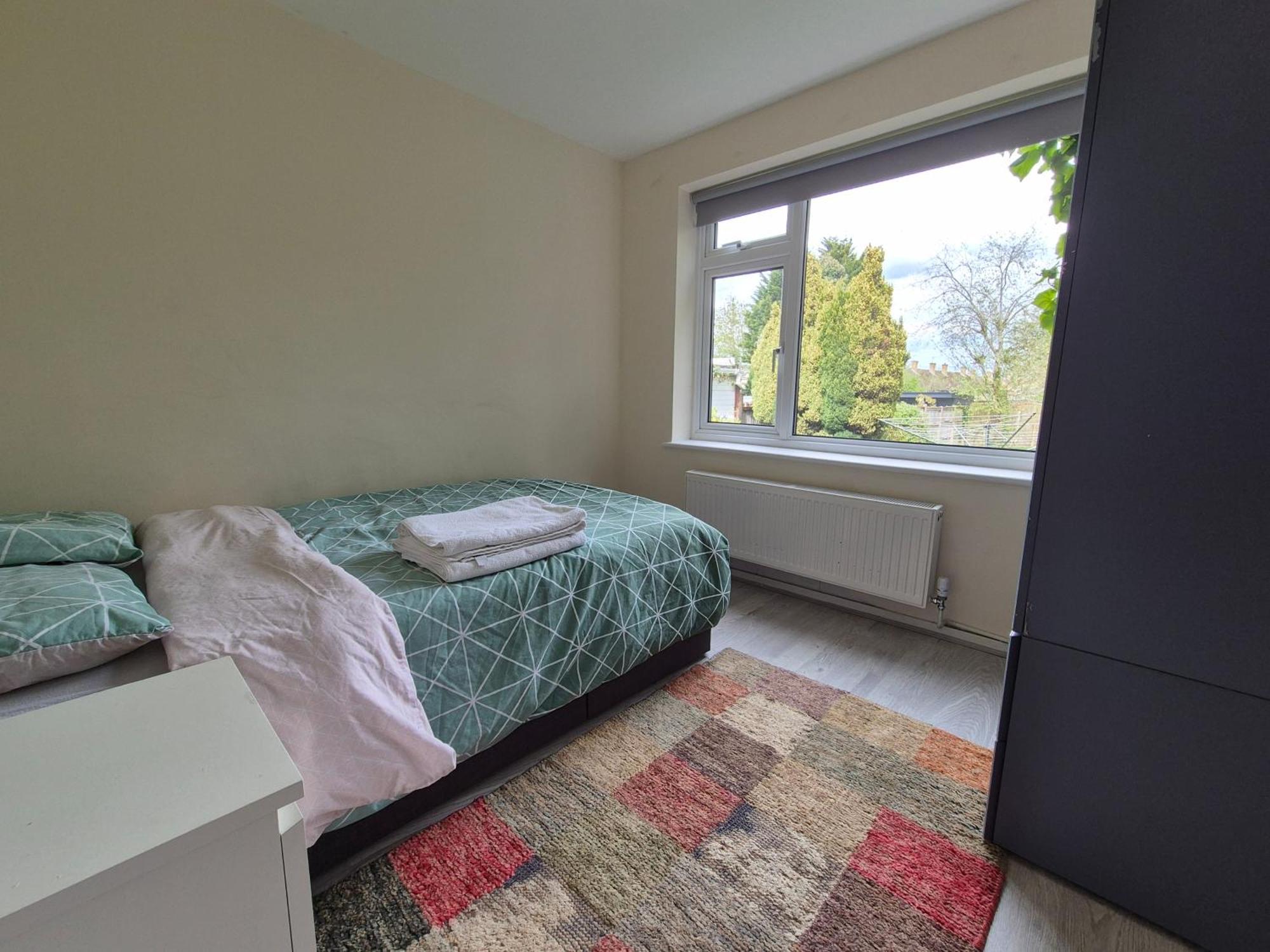 Lovely & Beautiful 2 Bed-Apartment In Borehamwood Eksteriør bilde